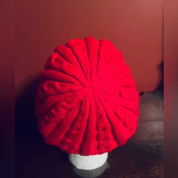 Aris Cherry Red(not red/orange)Knit Hat - Picture 3 of 8